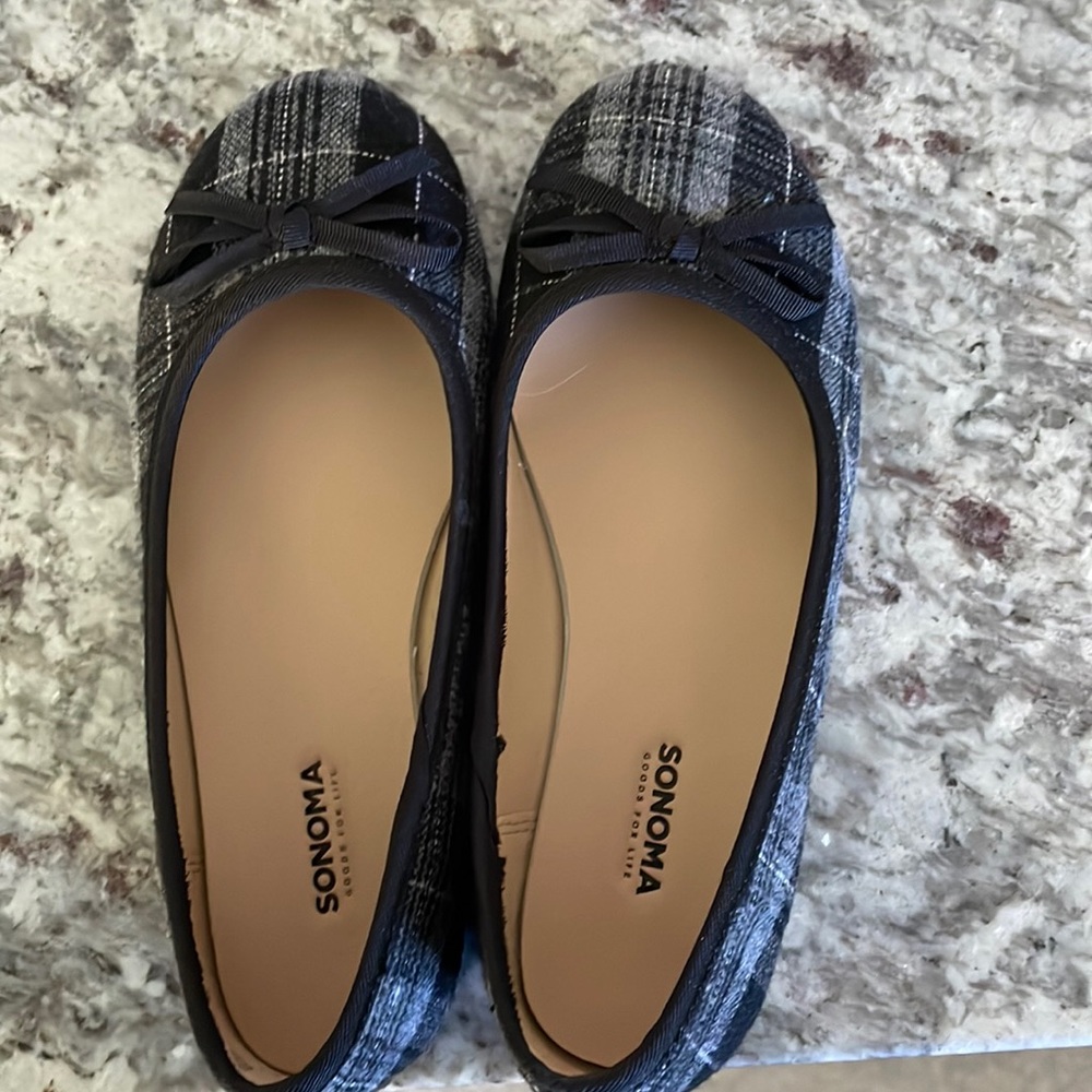 Girls dress shoes